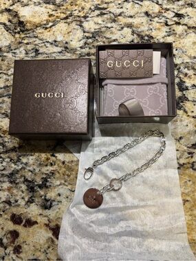 NEW Gucci sterling silver bracelet charm bangle pendant medallion authentic